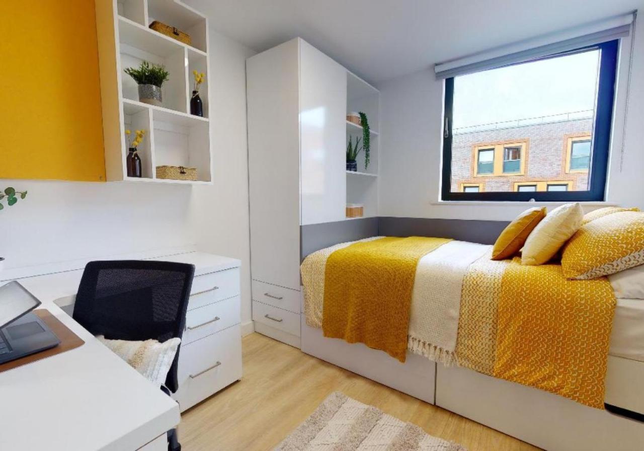 For Students Only Private Bedrooms With Shared Kitchen And Studios At Iq Haywood House In Londra Exterior foto