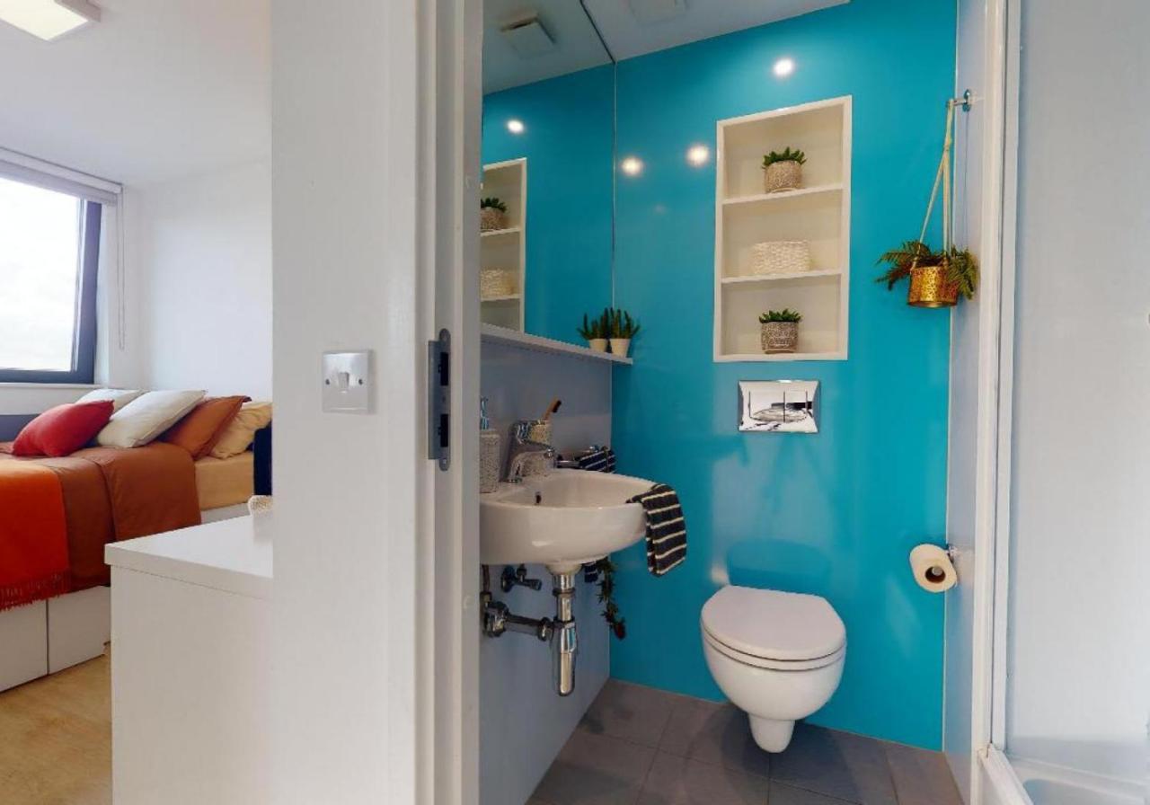 For Students Only Private Bedrooms With Shared Kitchen And Studios At Iq Haywood House In Londra Exterior foto