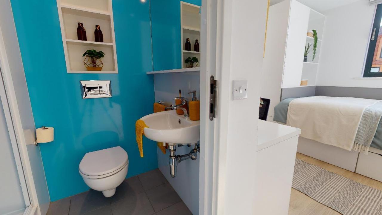 For Students Only Private Bedrooms With Shared Kitchen And Studios At Iq Haywood House In Londra Exterior foto