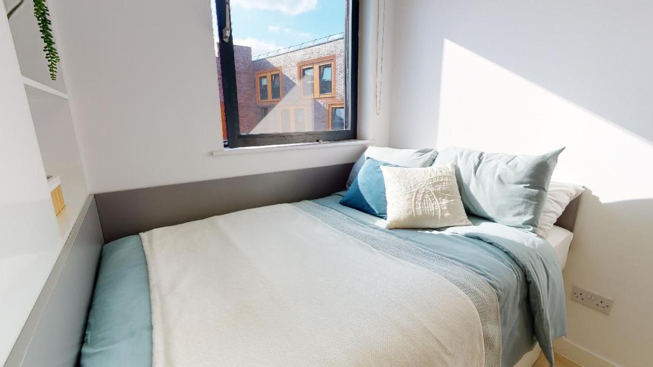 For Students Only Private Bedrooms With Shared Kitchen And Studios At Iq Haywood House In Londra Exterior foto