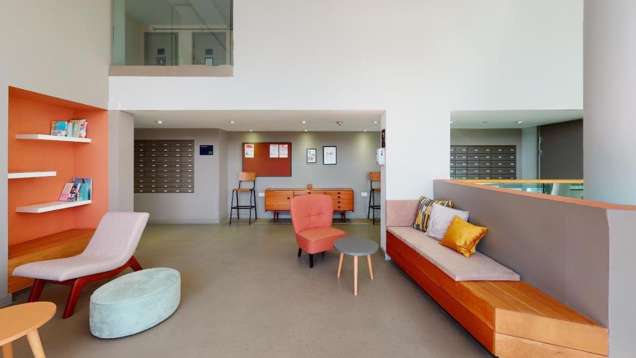 For Students Only Private Bedrooms With Shared Kitchen And Studios At Iq Haywood House In Londra Exterior foto